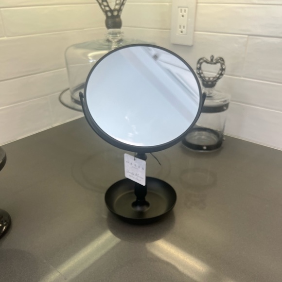 Mirror - Picture 2 of 3